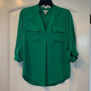 Gorgeous vibrant green roll tab long sleeve top XS